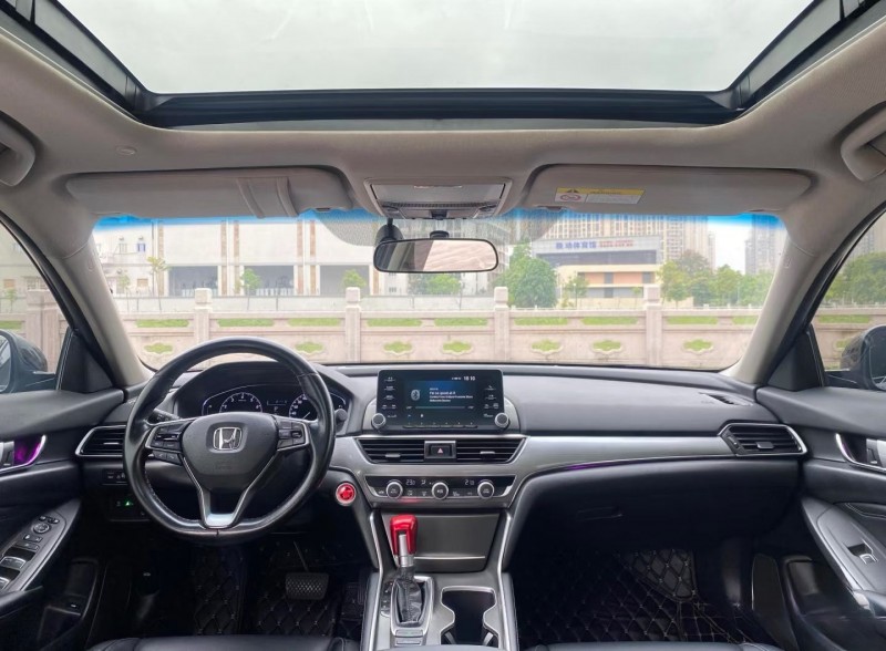 徐州21年本田雅阁9