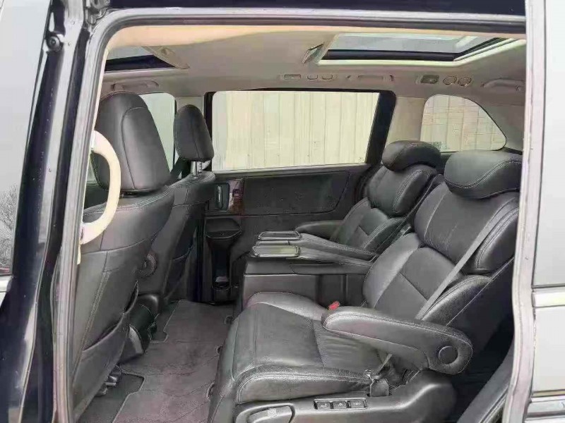 青岛16年本田艾力绅4