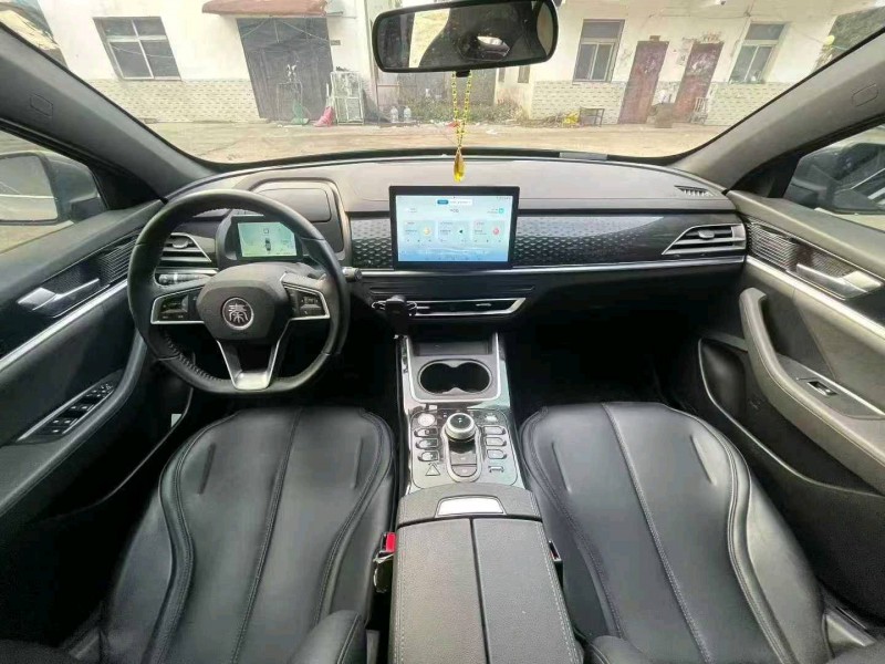 襄阳24年比亚迪秦9