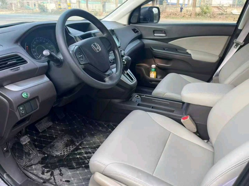 襄阳15年本田CRV5