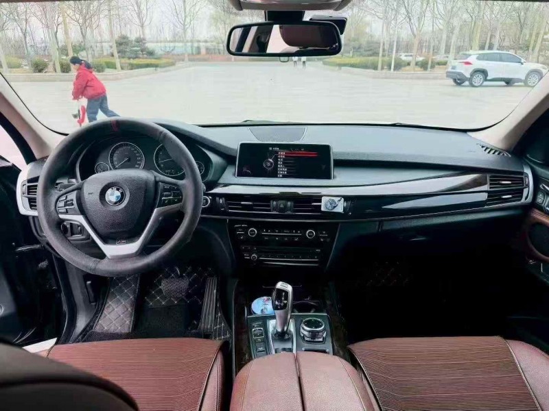 济宁15年宝马X56