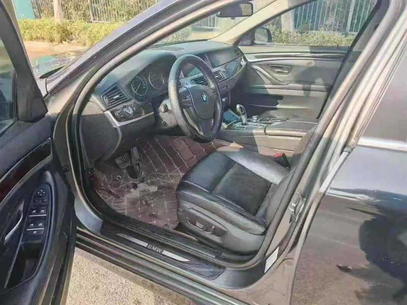 東營14年寶馬5系5