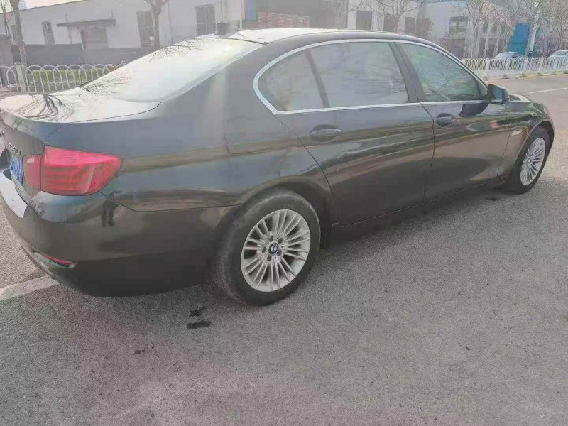 東營14年寶馬5系8