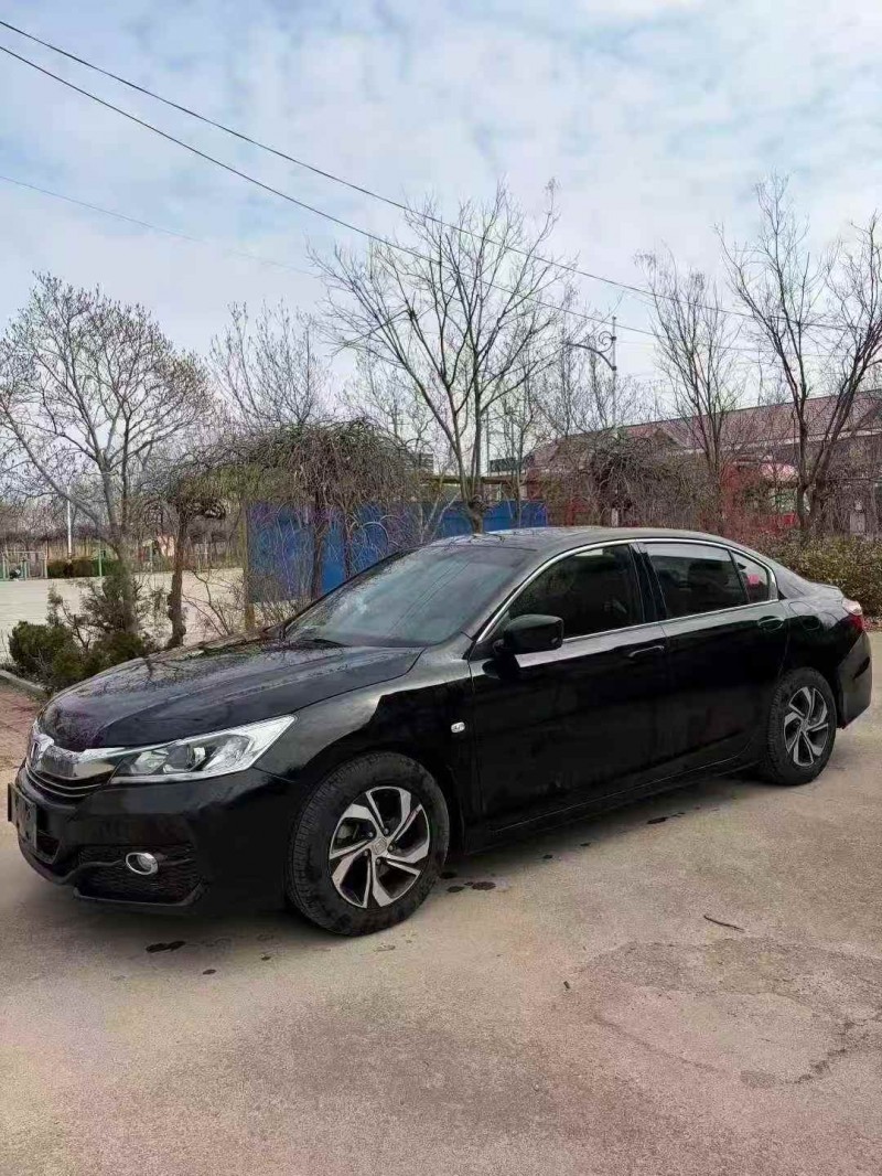 濟寧16年本田雅閣3