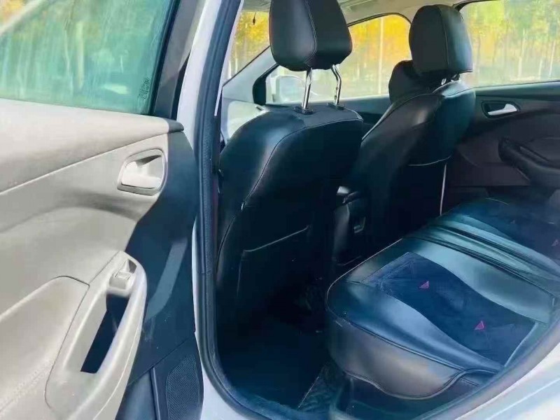 枣庄16年福特福克斯4