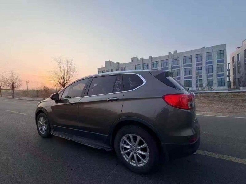 泰安18年别克昂科威7