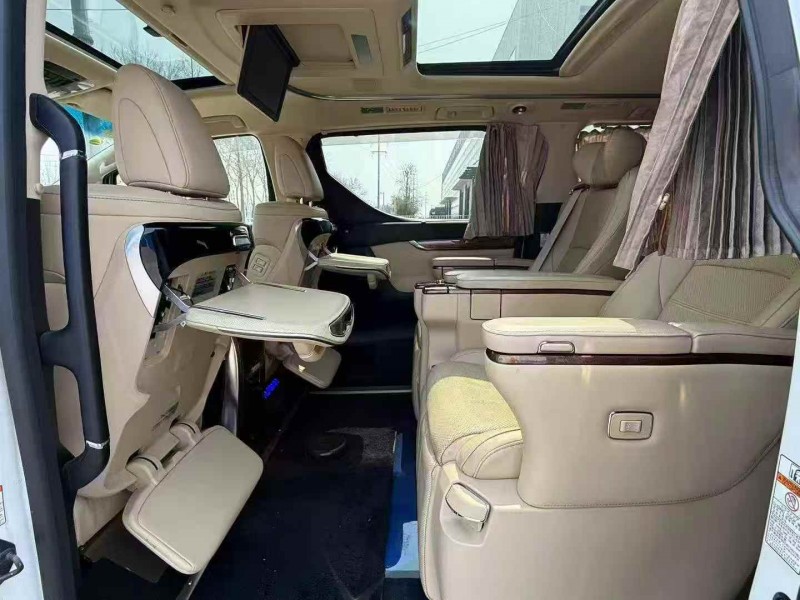 潍坊16年丰田埃尔法4