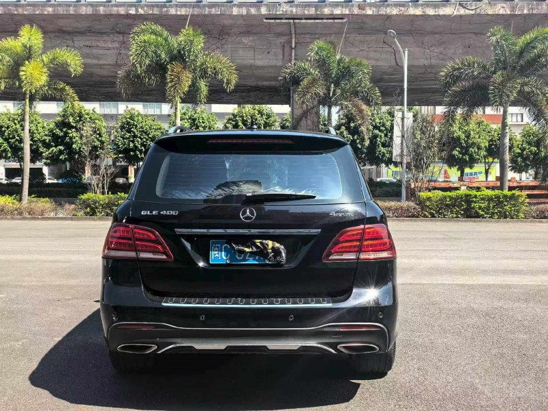 漳州17年奔馳GLE9