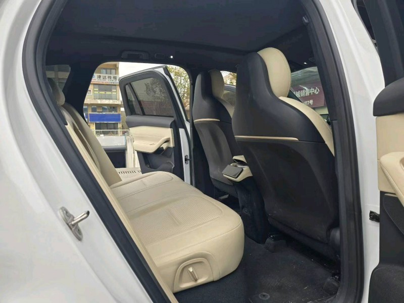 襄陽24年蔚來ES66