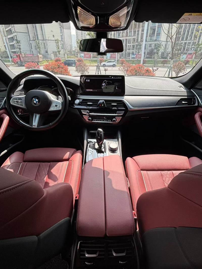 襄阳23年宝马5系4