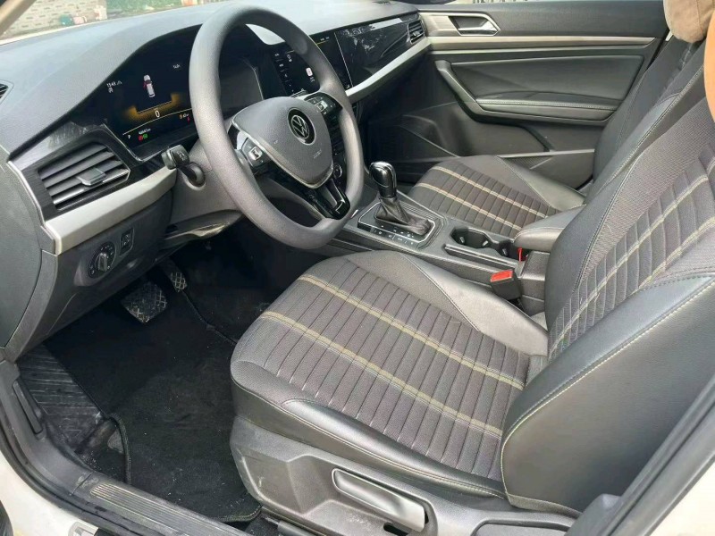 襄陽21年大眾朗逸6