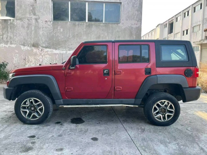 襄阳16年北京BJ406