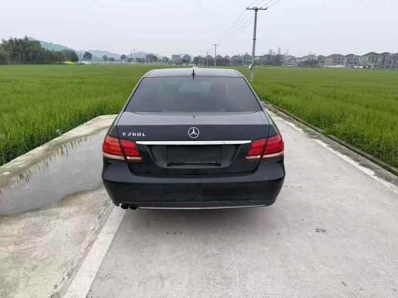 绍兴14年奔驰E9