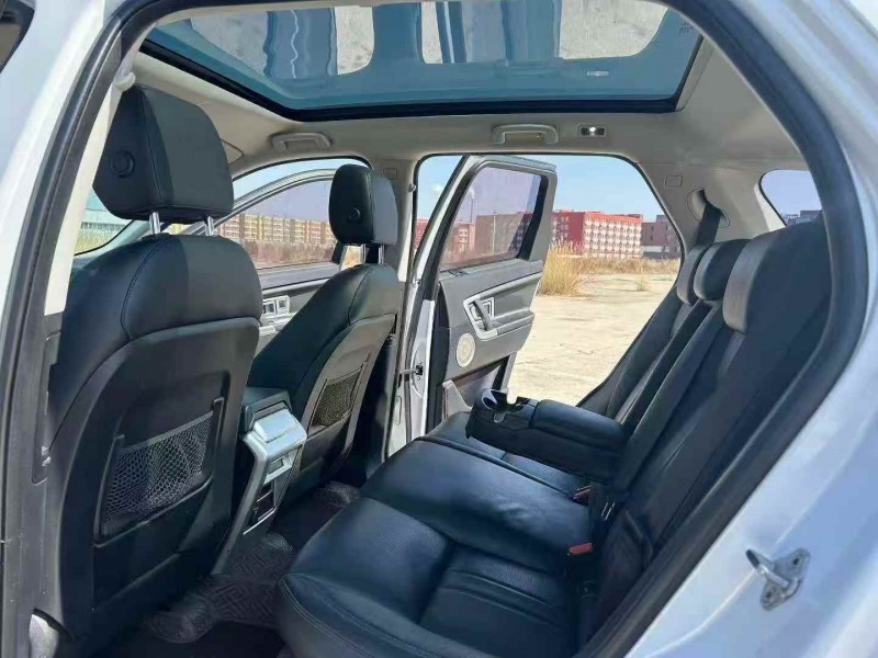 唐山18年路虎发现神行5