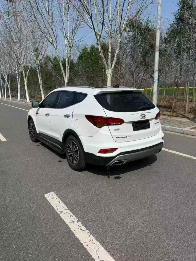 南通17年现代新胜达9