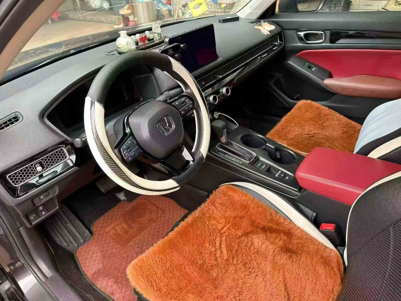 张家界23年本田型格4