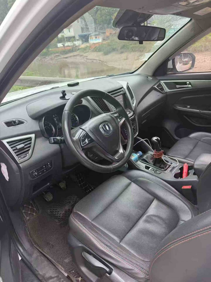 泸州17年长安汽车CS753