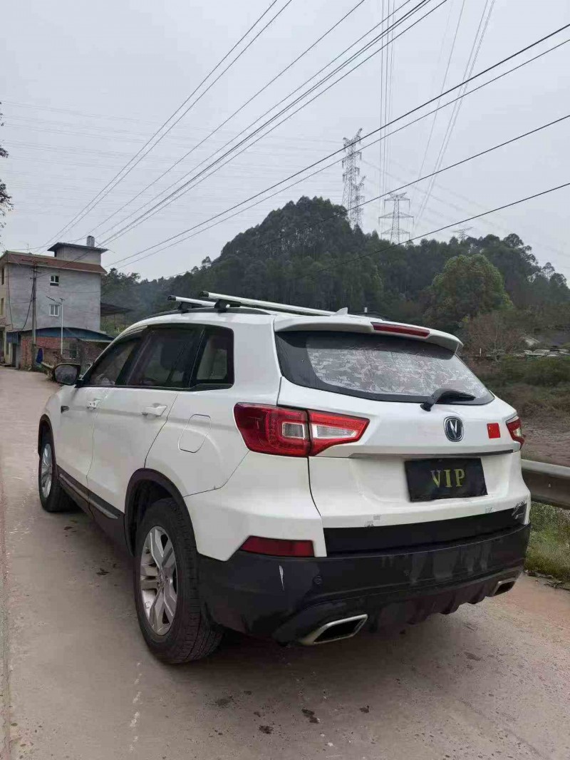 泸州17年长安汽车CS754