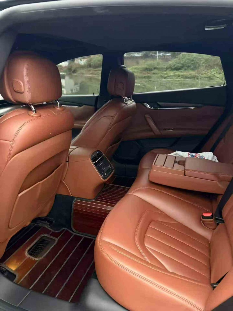 广元14年玛莎拉蒂总裁4