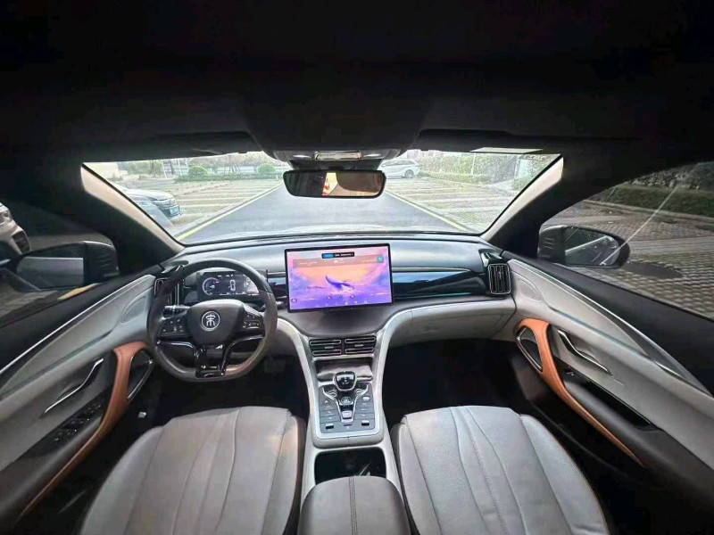 廣州23年比亞迪宋8