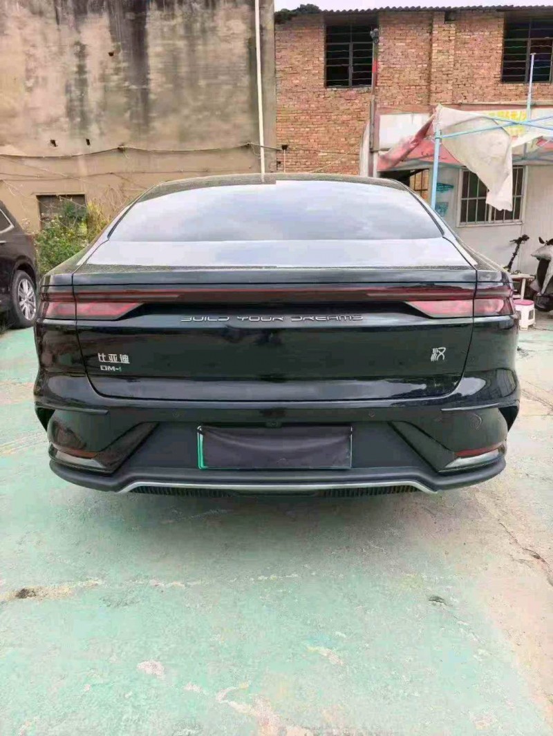 保山23年比亞迪漢8