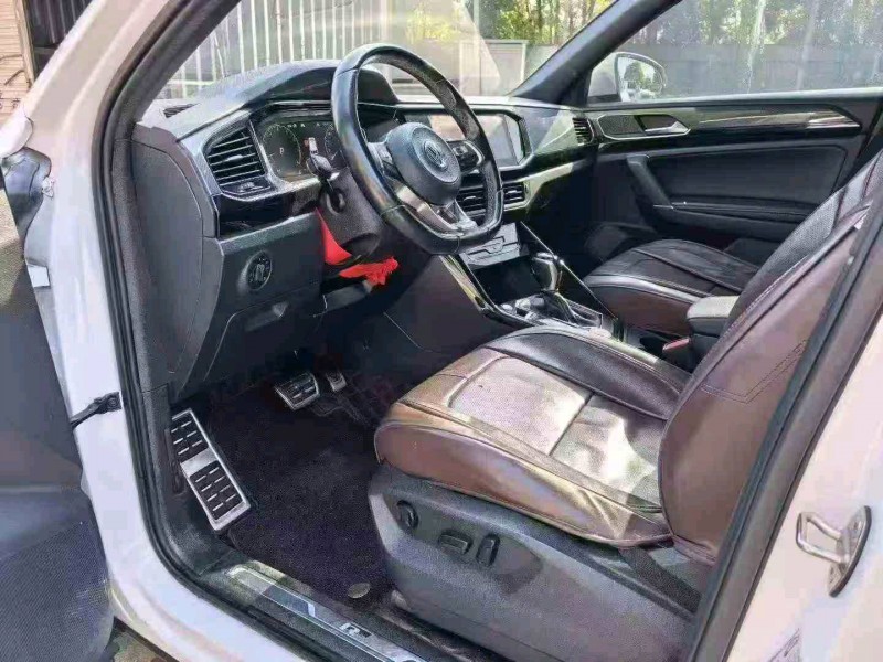 玉溪20年大众探岳5