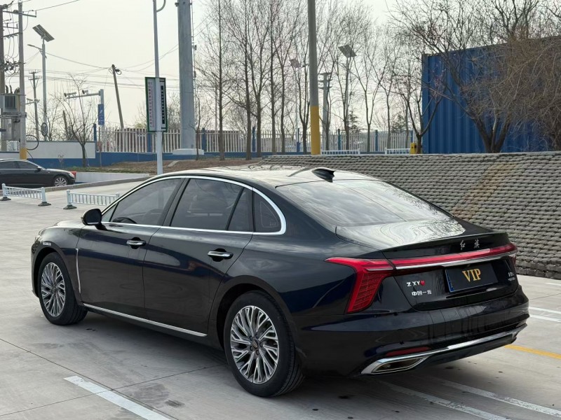 青島23年紅旗H57