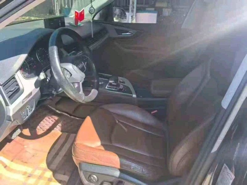 玉溪16年奧迪Q74