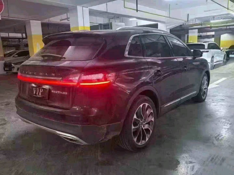 鄂州22年林肯航海家7