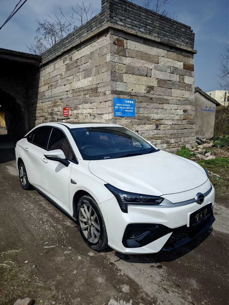 绍兴24年传祺埃安S2