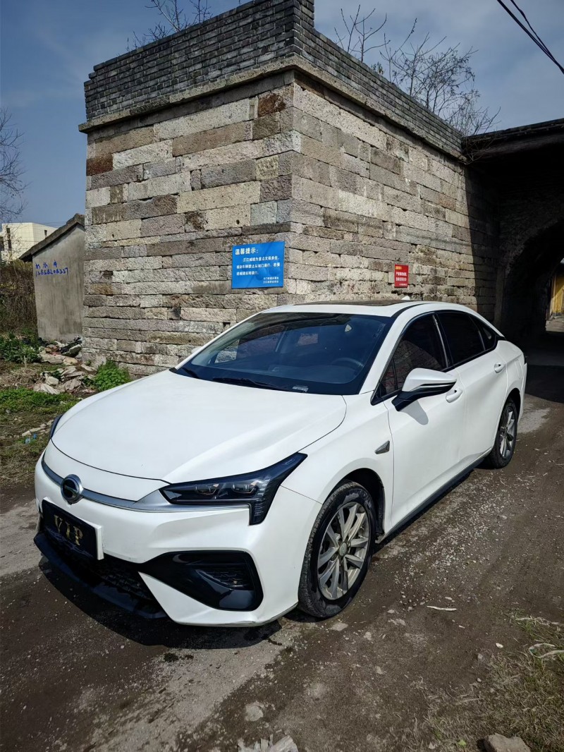 绍兴24年传祺埃安S6