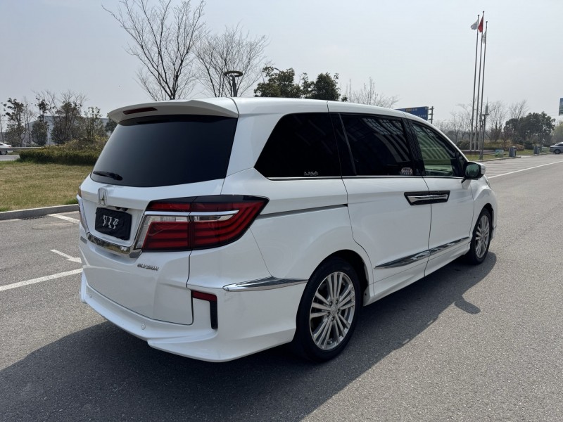 盐城19年本田艾力绅5