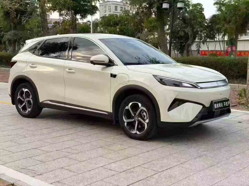 深圳25年比亚迪元2