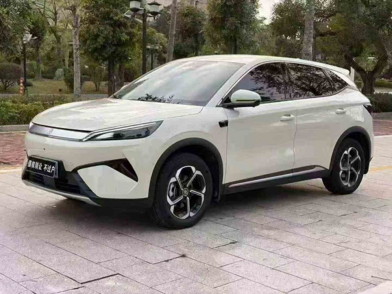 深圳25年比亚迪元3