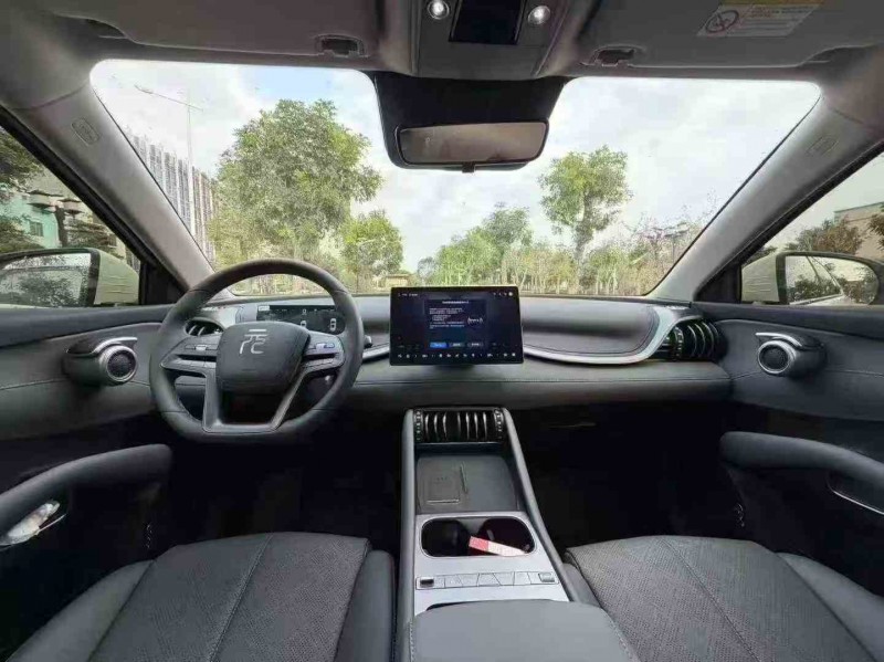 深圳25年比亚迪元5