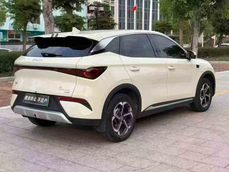 深圳25年比亚迪元7