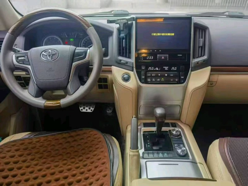 鹤壁17年丰田兰德酷路泽6