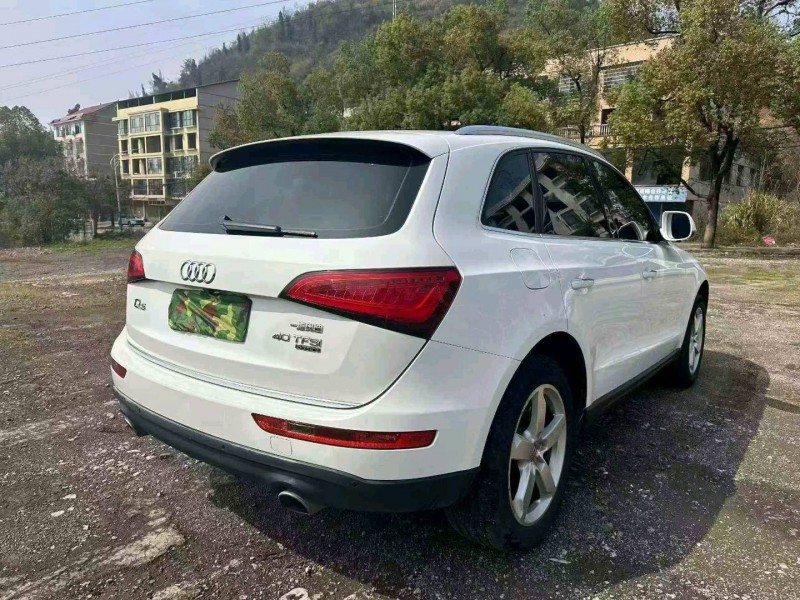 张家界17年奥迪Q57