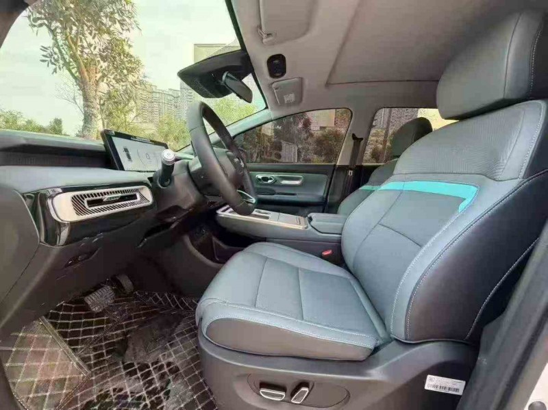 珠海25年传祺埃安Y5