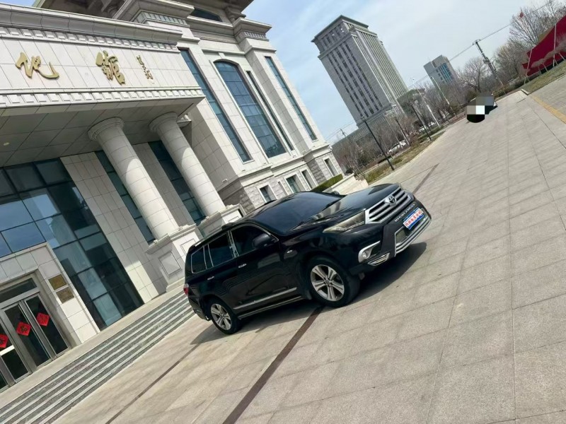 沧州13年丰田汉兰达2