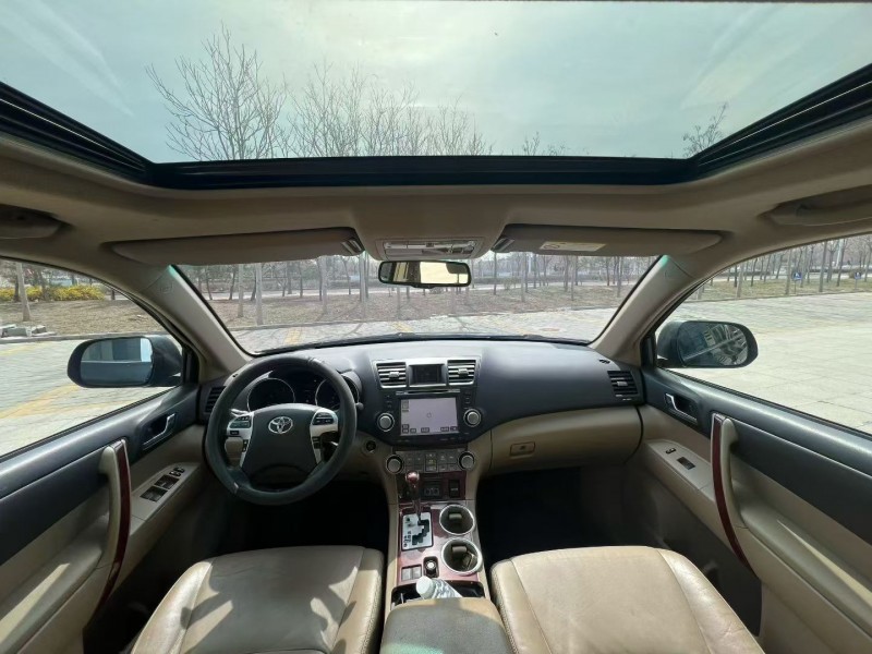 沧州13年丰田汉兰达5