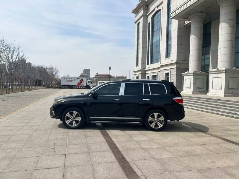 沧州13年丰田汉兰达7