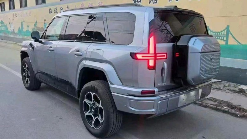 濰坊26年東風猛士7