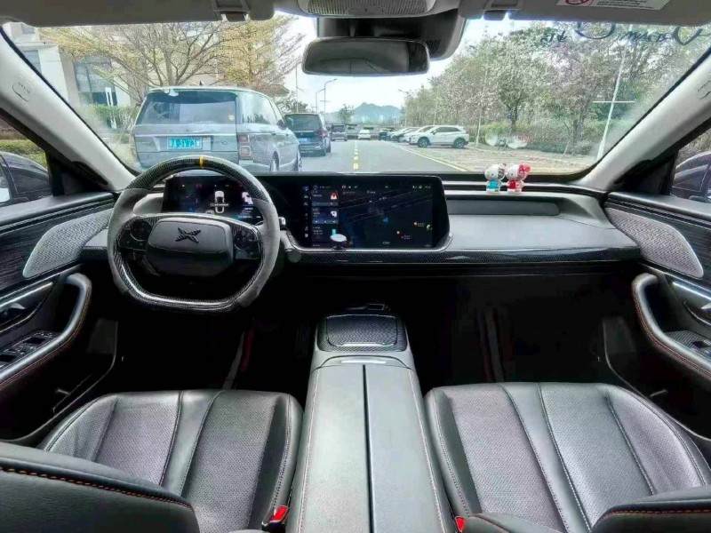 廣州22年小鵬汽車p75