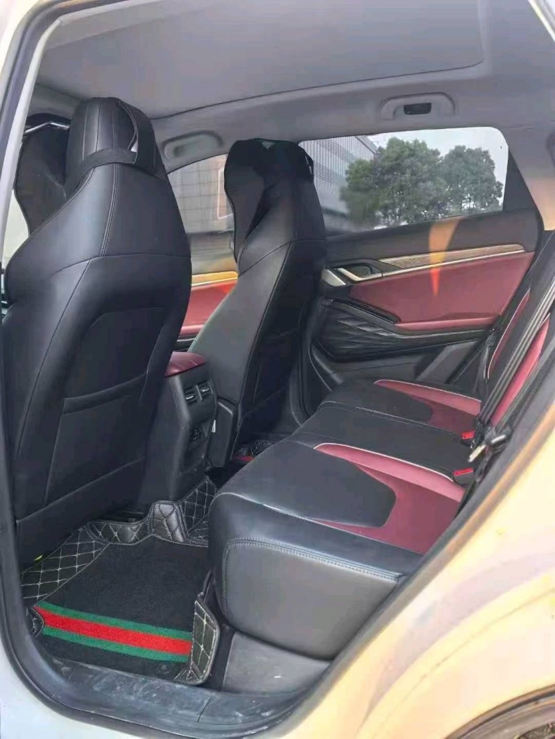 襄陽22年大眾思皓7