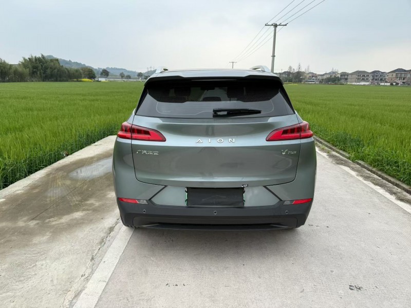 杭州23年傳祺埃安V9