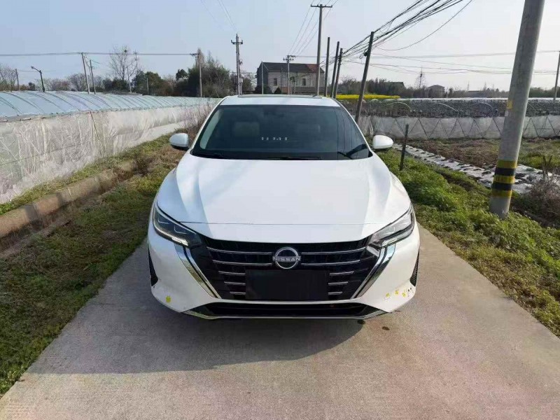 嘉興24年日產天籟1