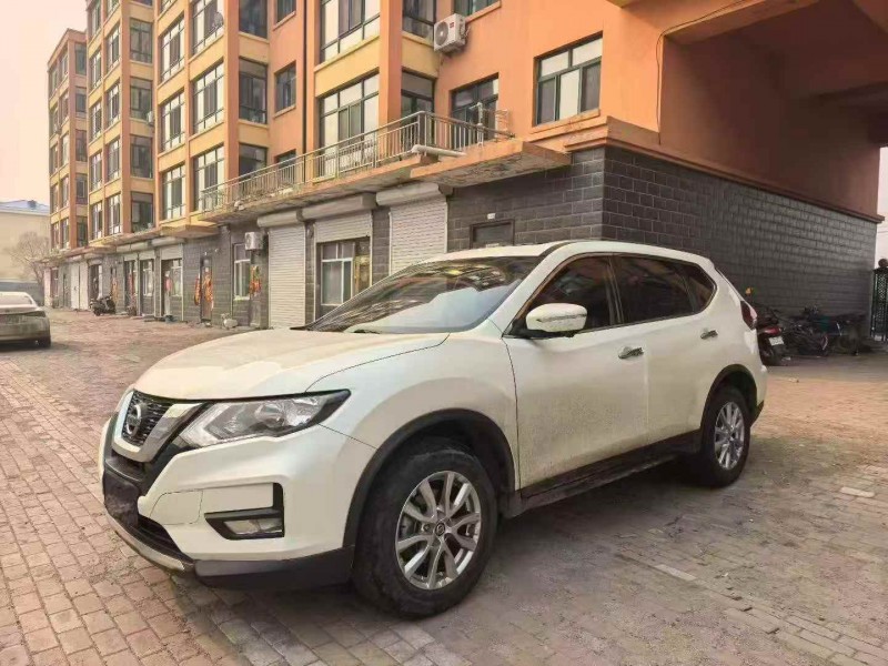 天津20年日产奇骏2