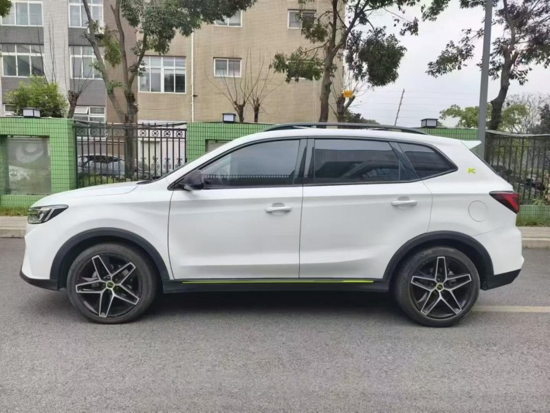 成都22年荣威RX59