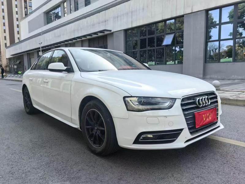 成都16年奥迪A4L3